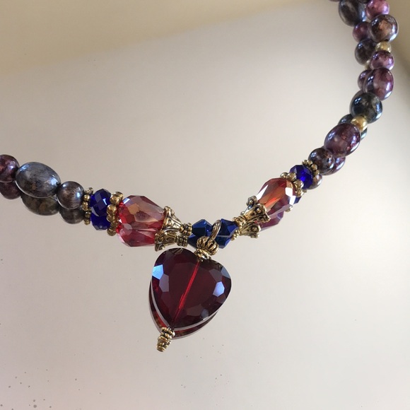 Pretty Handmade Heart Necklace Crystal and Beads - Picture 2 of 7